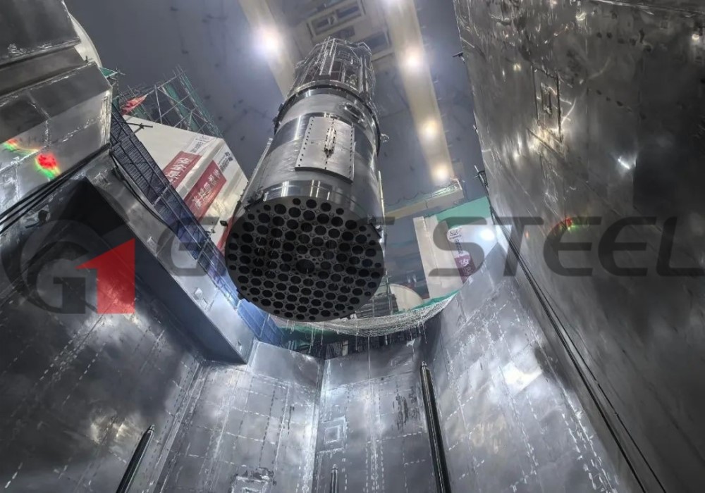 High-temperature reactor assembly High-temperature reactor assembly