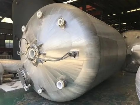 Chemical storage tank linings Chemical storage tank linings